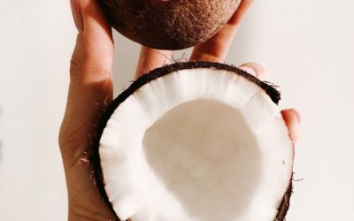 5 Surprising Ways Coconuts Can Improve Health & Assist in Weight Loss